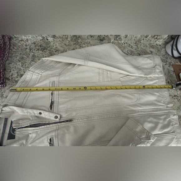 BKE Men’s Cream White Faux Leather Moto Jacket Size XL - Picture 11 of 11